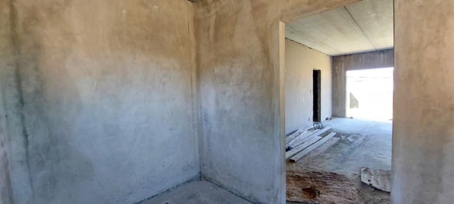 6 Bedroom Property for Sale in Sunrise On Sea Eastern Cape